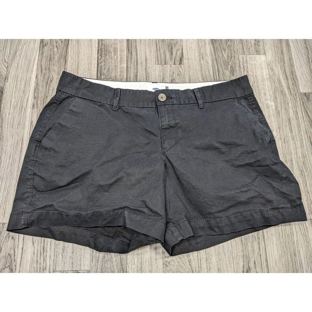 (3/$35) Old Navy Womens Size 6 Regular Black Chino Shorts